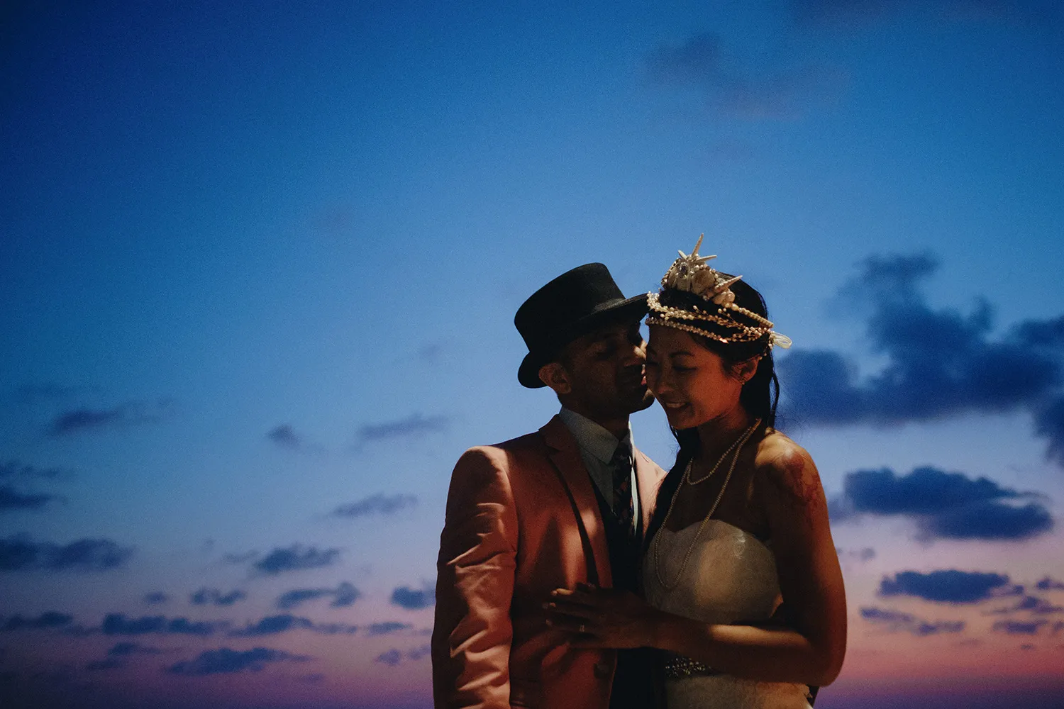 Funkydali Photography. theweddingnotebook.com
