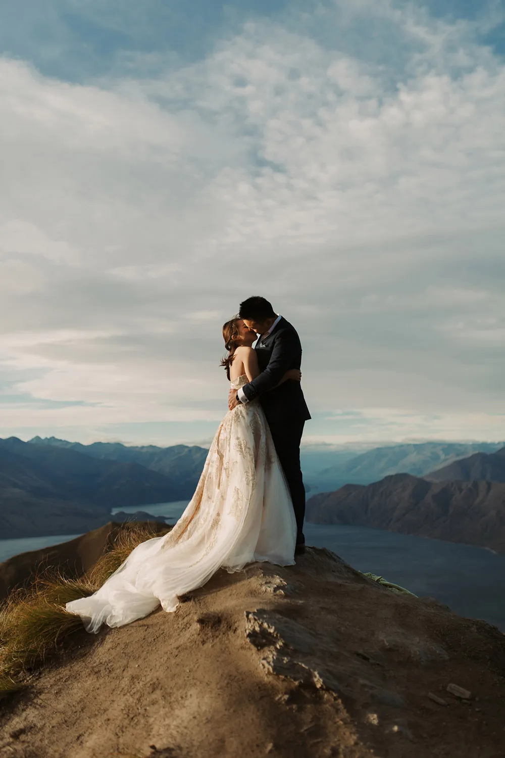 Photo by Fire, Wood &amp; Earth. theweddingnotebook.com