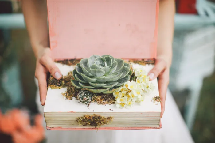 Photo by Daniel Lei Studio. theweddingnotebook.com