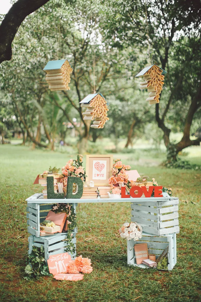 Photo by Daniel Lei Studio. theweddingnotebook.com