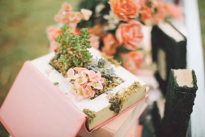 Photo by Daniel Lei Studio. theweddingnotebook.com