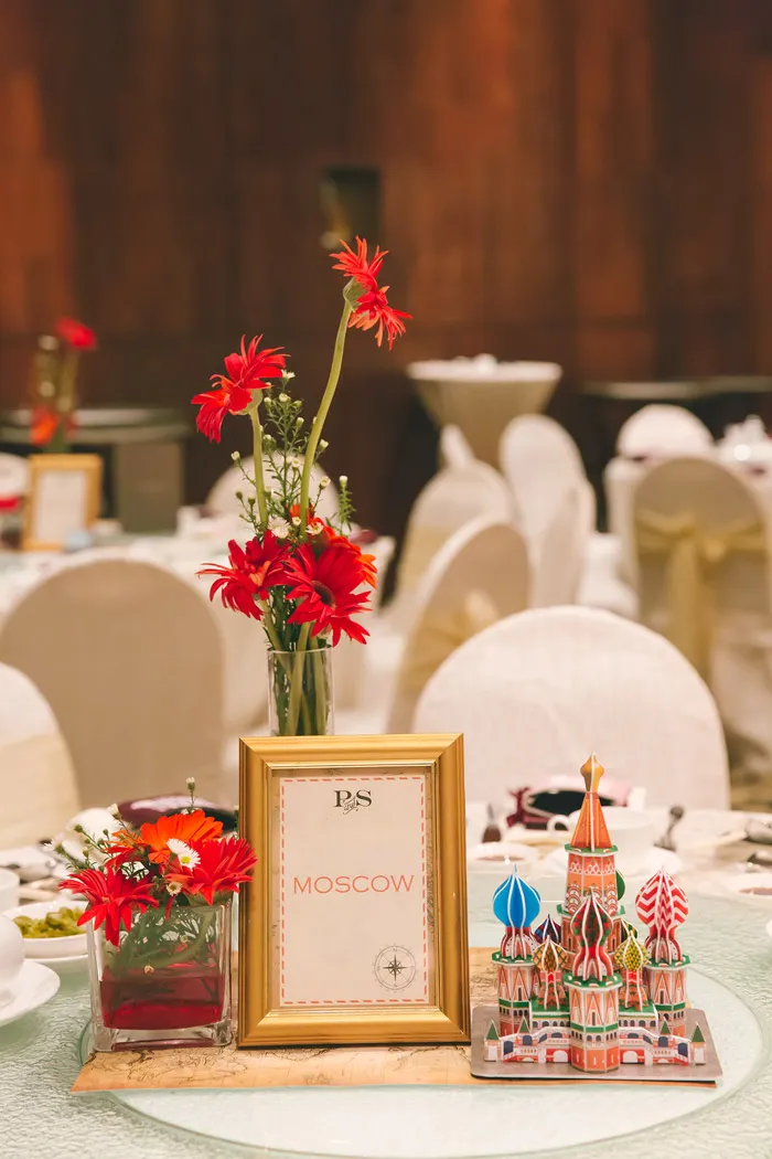 Photo by Awesome Memories Photography. Styling by Rosette Designs &amp; Co. theweddingnotebook.com