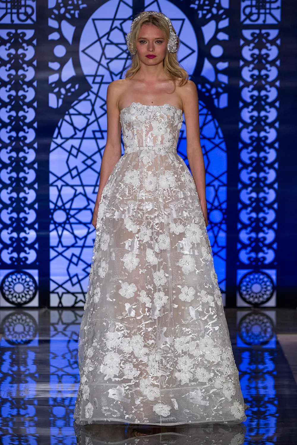 Reem Acra Fall 2016 Bridal Collection. theweddingnotebook.com