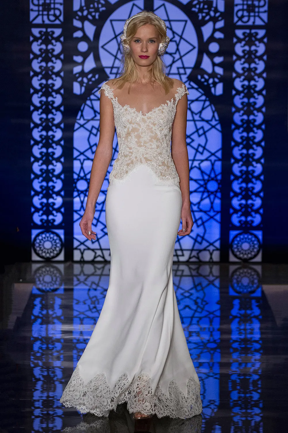 Reem Acra Fall 2016 Bridal Collection. theweddingnotebook.com
