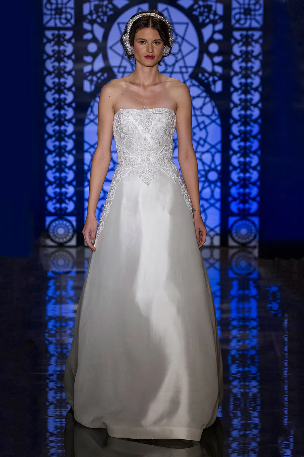 Reem Acra Fall 2016 Bridal Collection. theweddingnotebook.com