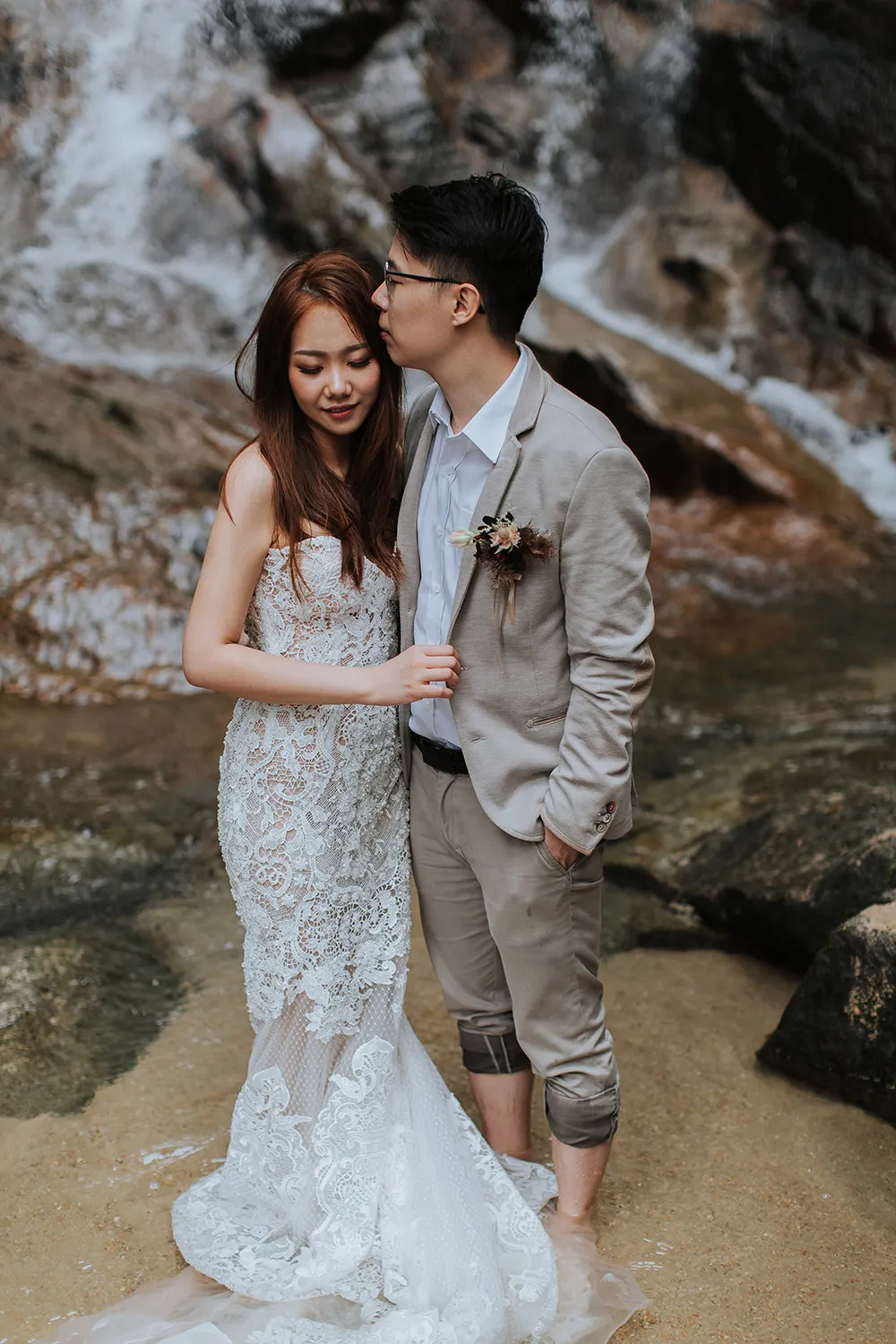 Photo by Anson Photography. theweddingnotebook.com