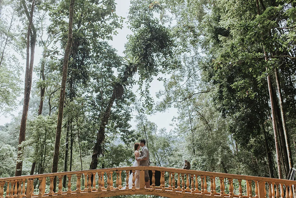 Photo by Anson Photography. theweddingnotebook.com