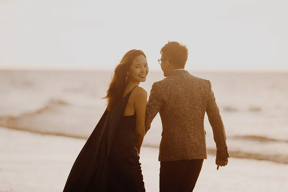 Photo by White Studio. theweddingnotebook.com