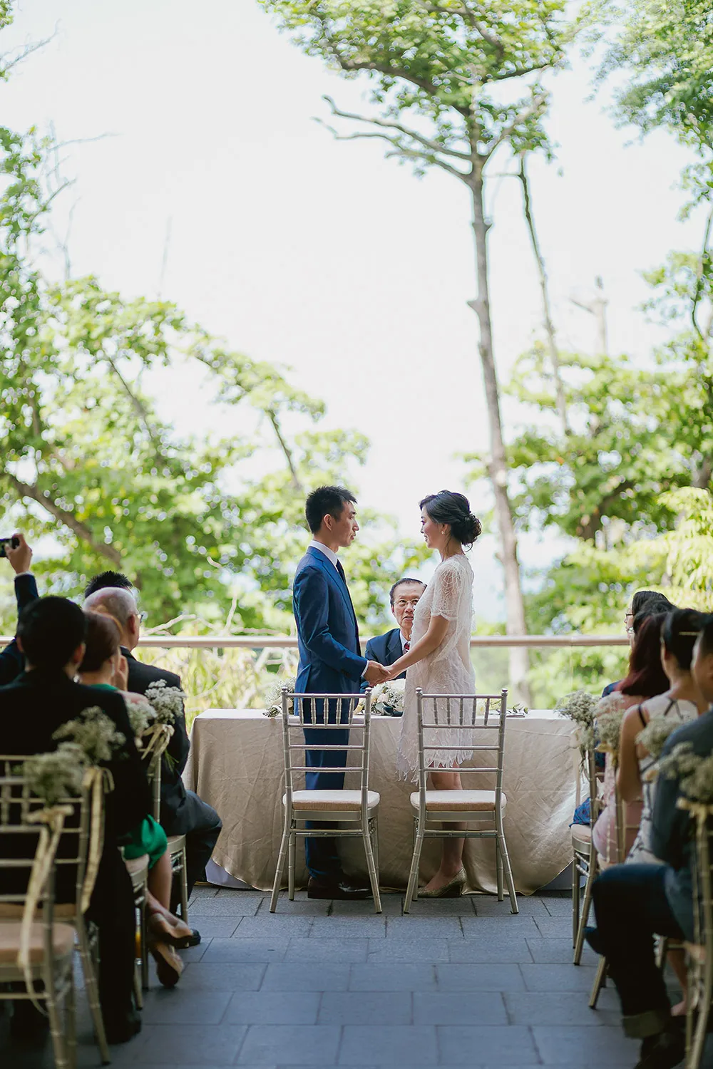 Photo by Studiokel Photography. theweddingnotebook.com