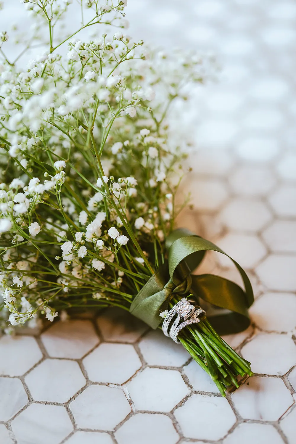 Photo by Studiokel Photography. theweddingnotebook.com