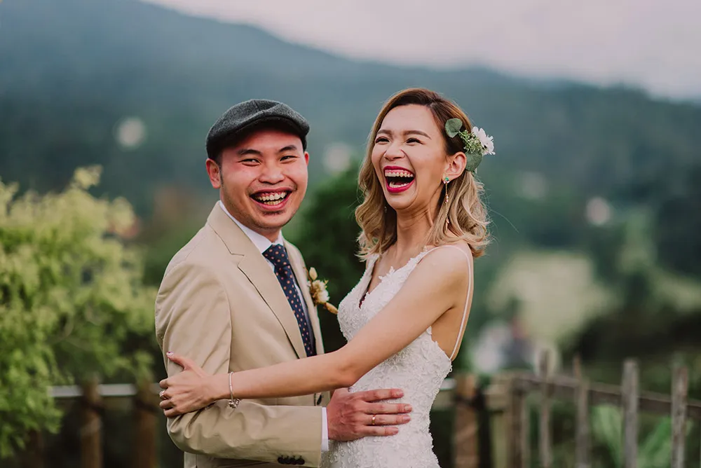 Photo by Chong Yee Photography. theweddingnotebook.com