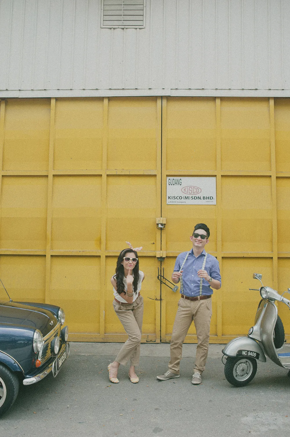 Photo by Daren Chong Photography. theweddingnotebook.com