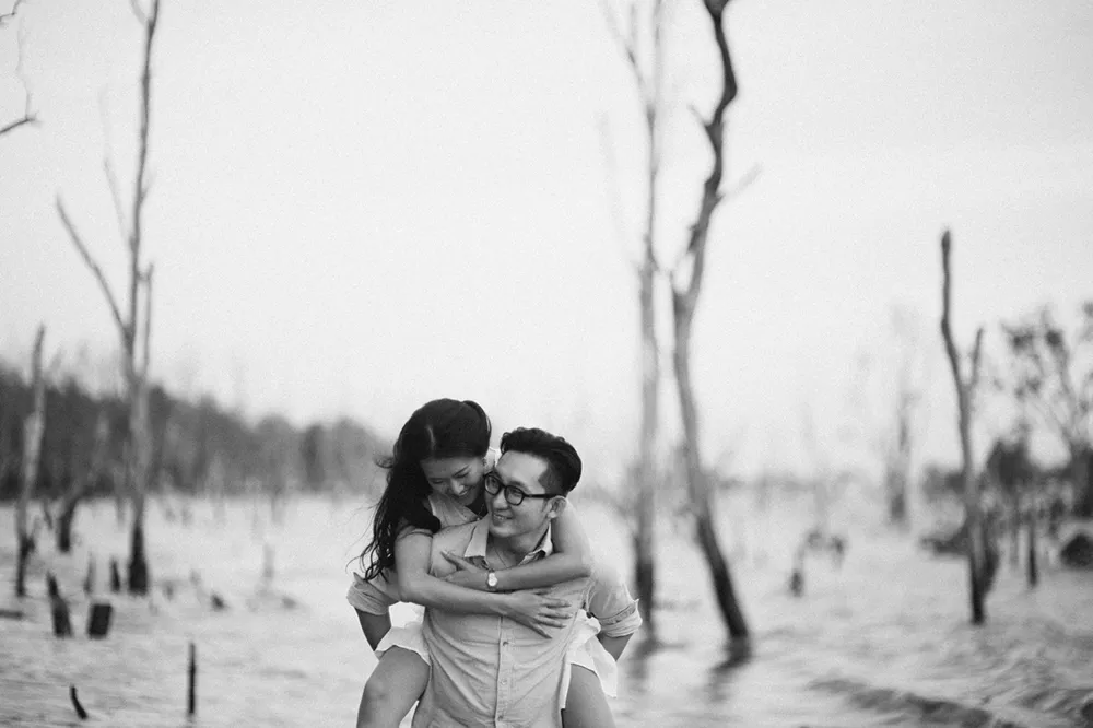 Photo by Daren Chong Photography. theweddingnotebook.com