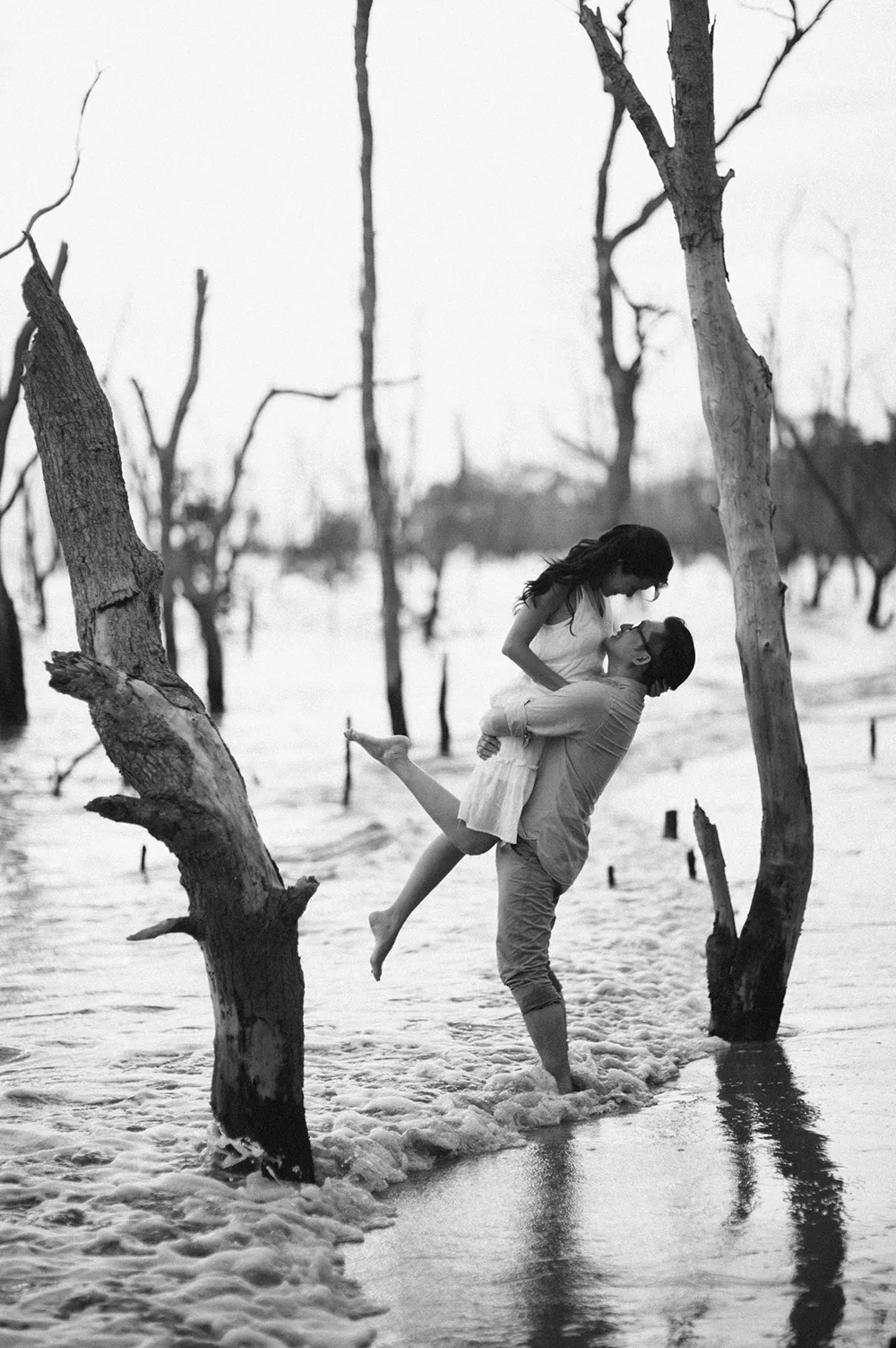 Photo by Daren Chong Photography. theweddingnotebook.com