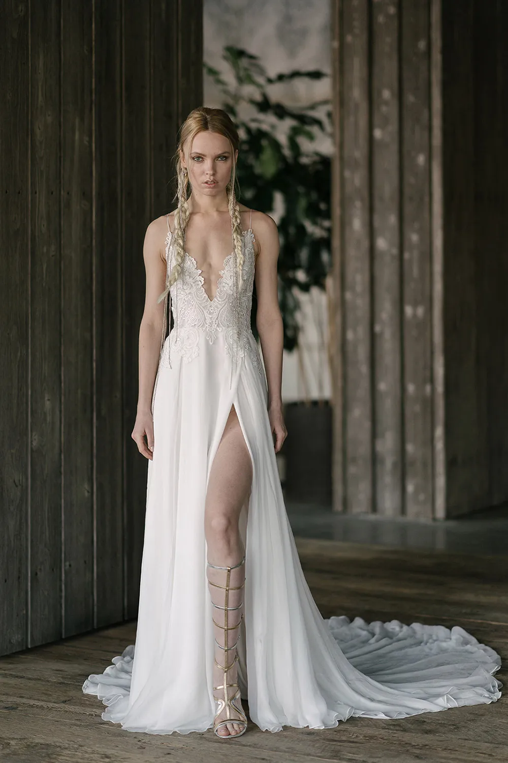 Rivini by Rita Vinieris Spring 2019 Collection. theweddingnotebook.com