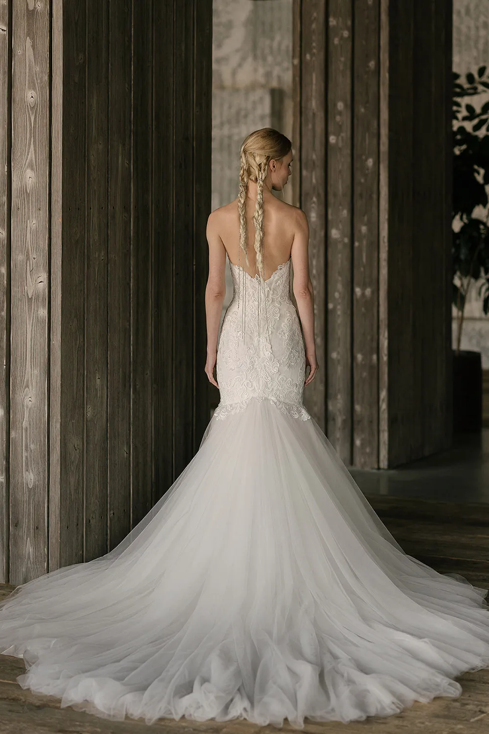Rivini by Rita Vinieris Spring 2019 Collection. theweddingnotebook.com