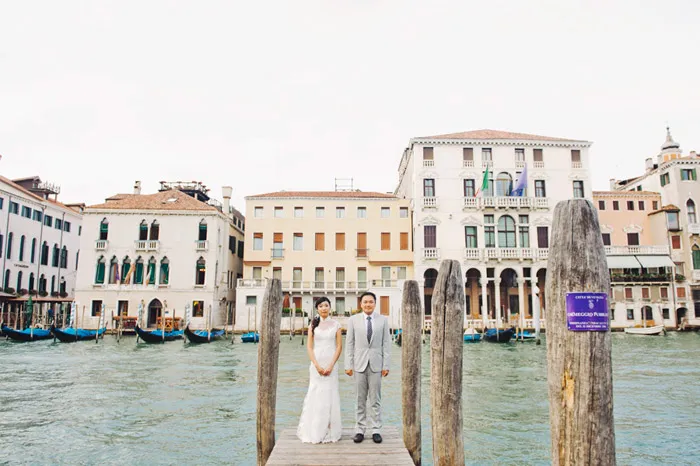 Photo by AndroidsinBoots. theweddingnotebook.com