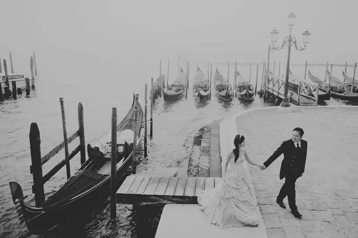 Photo by AndroidsinBoots. theweddingnotebook.com