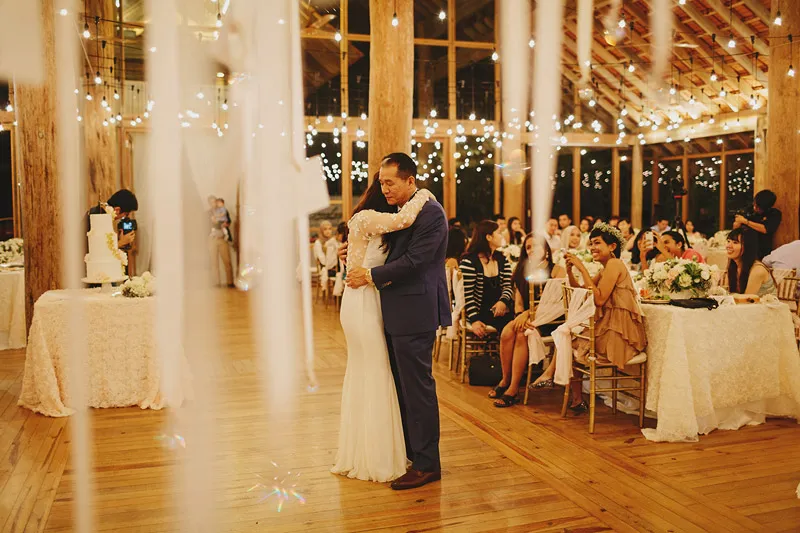 Photo by Jonathan Ong. theweddingnotebook.com