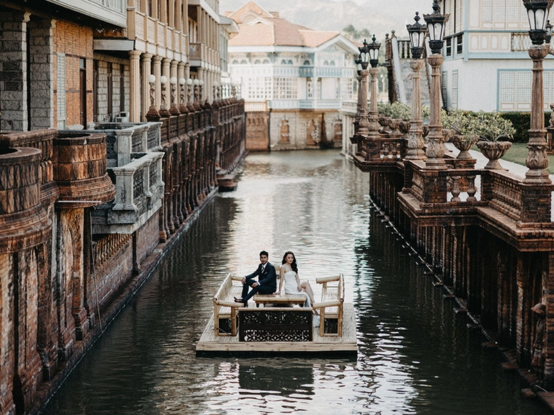 Romantic Bridal Portraits at the Exquisite Las Casas Filipinas De Acuzar in the Philippines