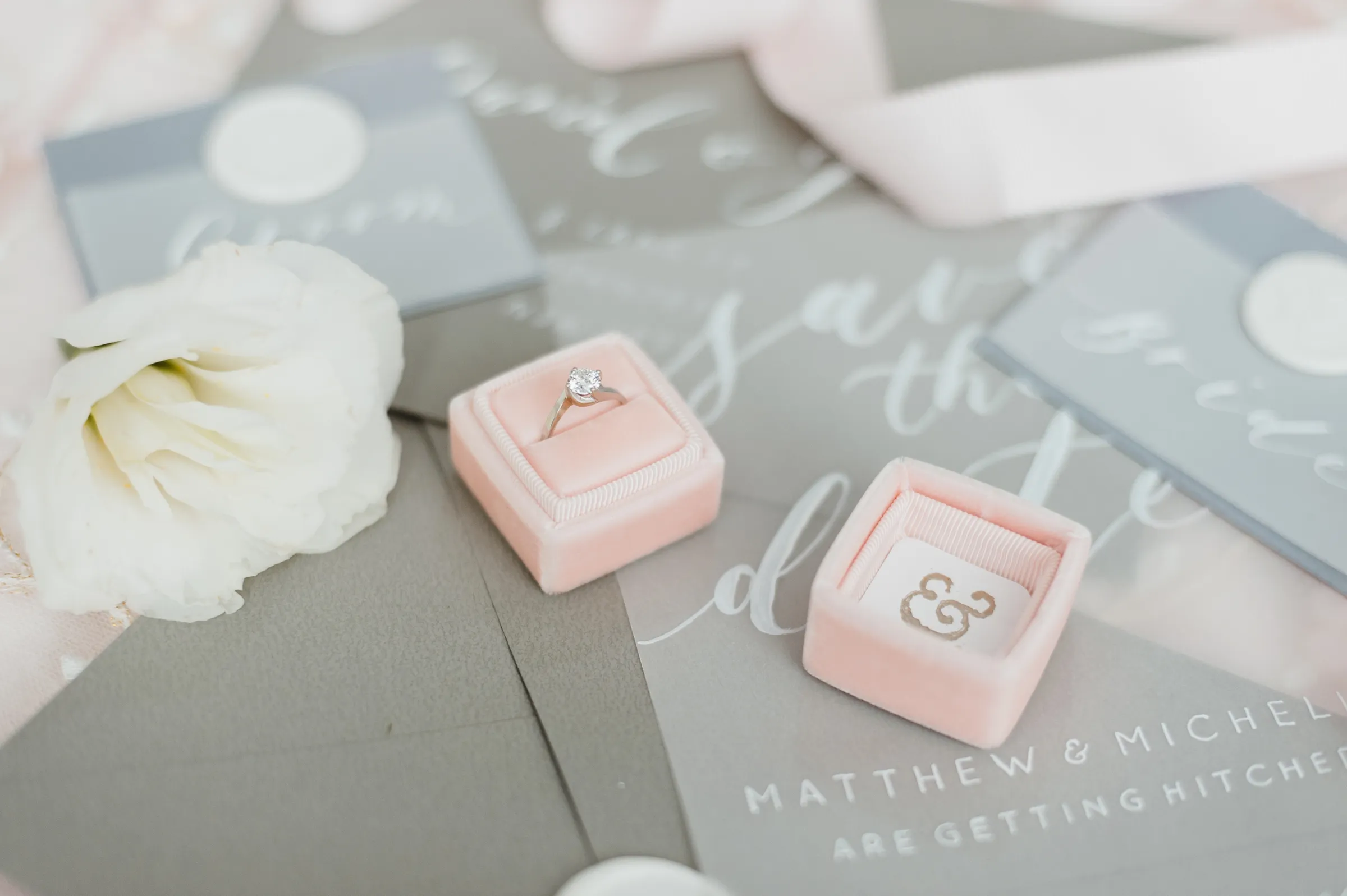 Photo by Inlight photos. theweddingnotebook.com