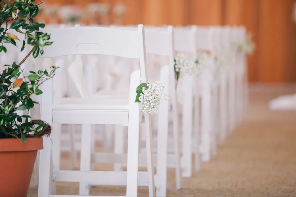 Photo by Ben Yew Photography. theweddingnotebook.com