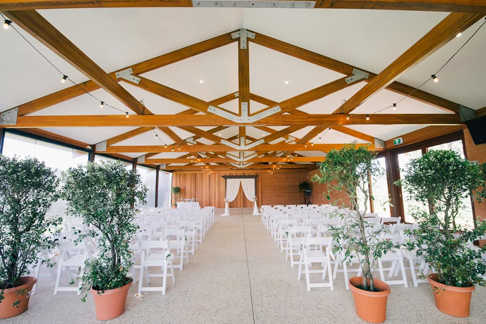 Photo by Ben Yew Photography. theweddingnotebook.com