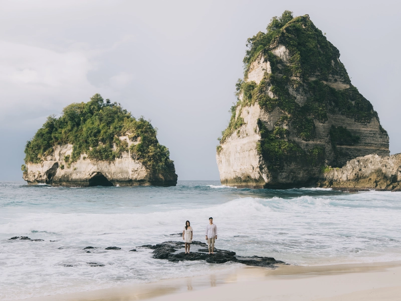 Romantic Pre-Wedding Photoshoot at Nusa Penida