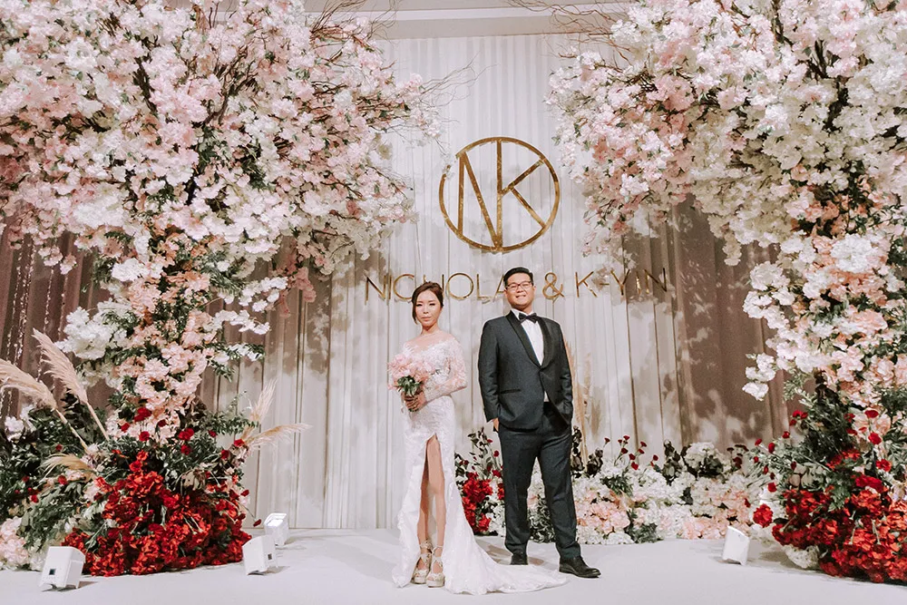 Photo by Louis Loo Photography. theweddingnotebook.com