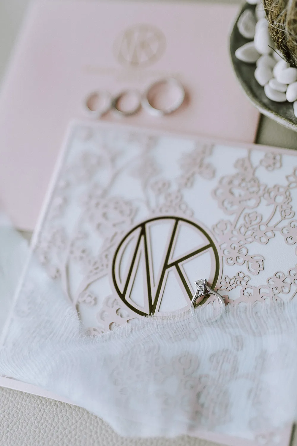 Photo by Louis Loo Photography. theweddingnotebook.com