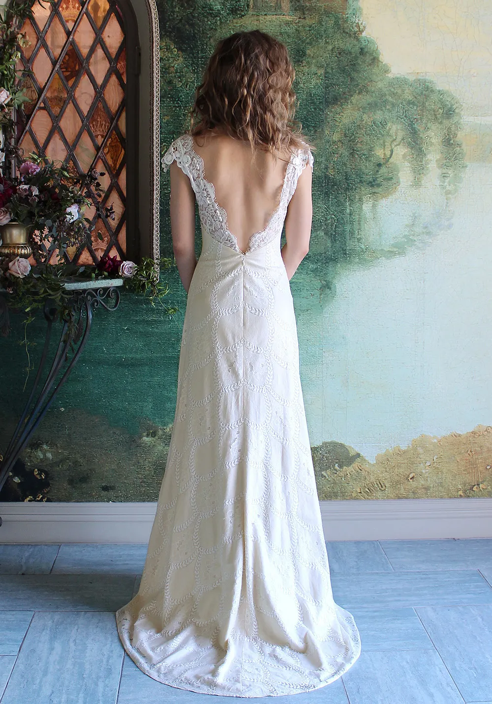 Montana - Romantique 2016 Collection. theweddingnotebook.com