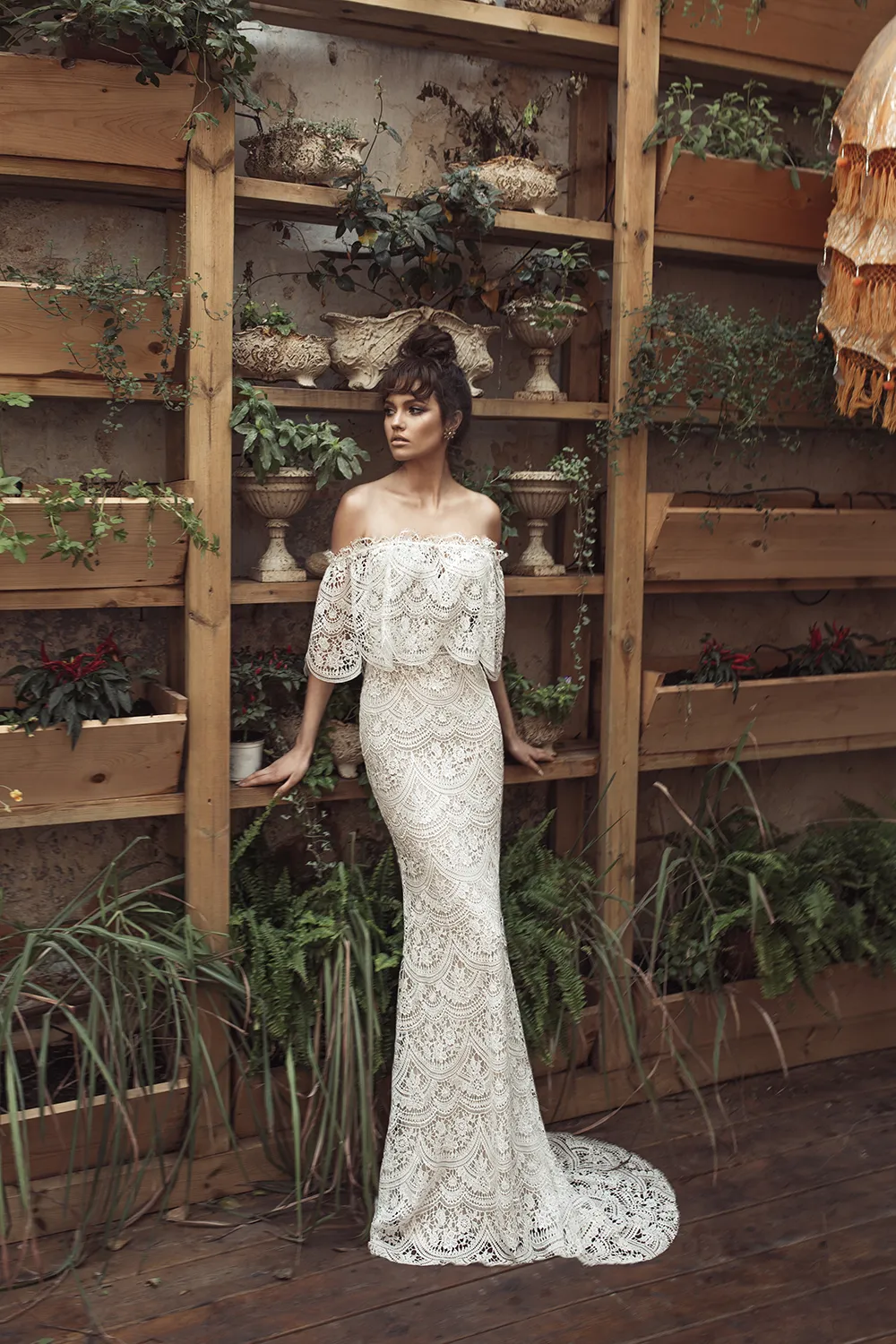 Romanzo by Julie Vino 2017 Bridal Collection. theweddingnotebook.com