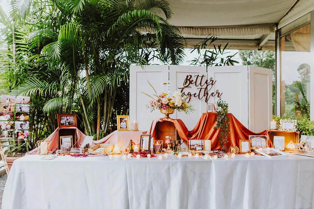 Photo by Androidsinboots. theweddingnotebook.com