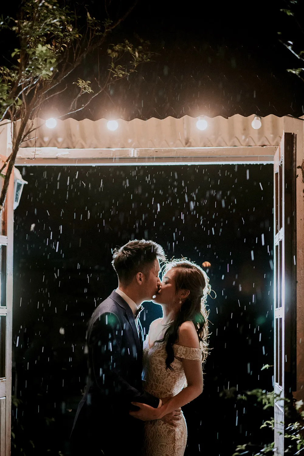 Photo by Twins Photography. theweddingnotebook.com