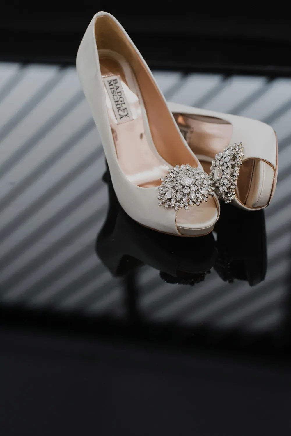 Badgley Mischka bridal shoes. Smittenpixels Photography. theweddingnotebook.com