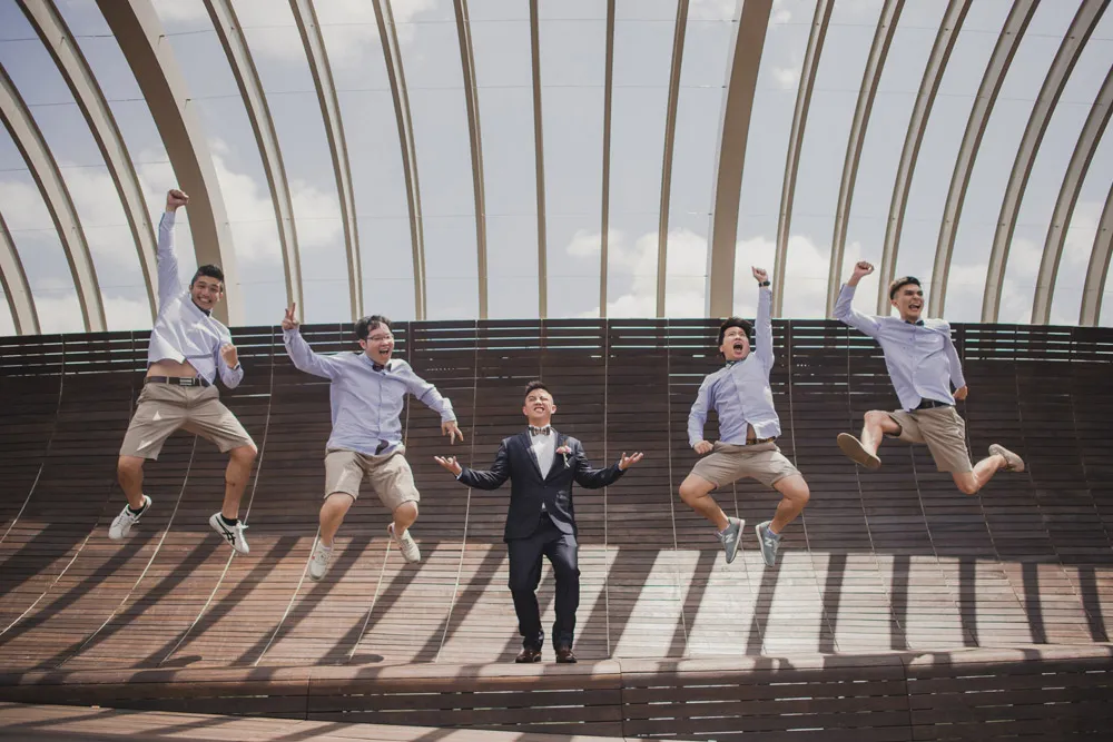 Bridal party photo. Smittenpixels Photography. theweddingnotebook.com