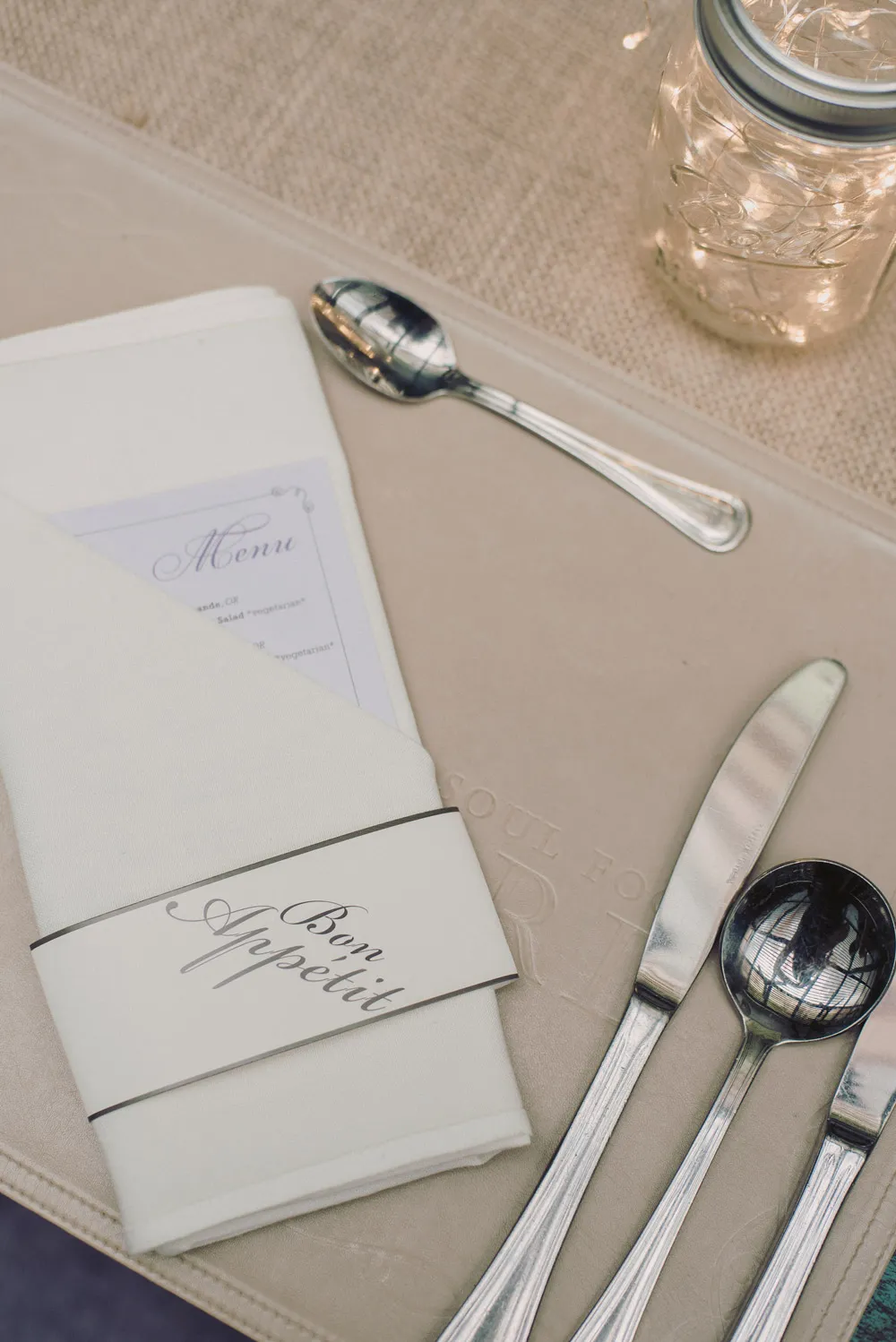 Smittenpixels Photography. theweddingnotebook.com