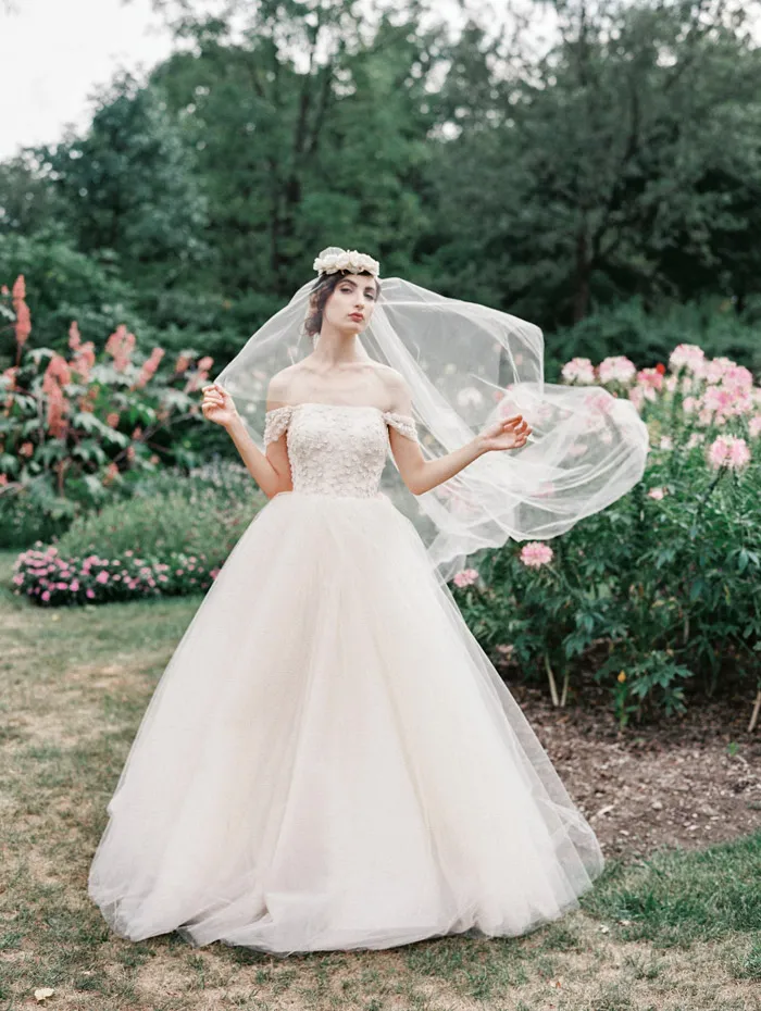 Kristina Rose – Sareh Nouri Fall 2015 Collection. theweddingnotebook.com