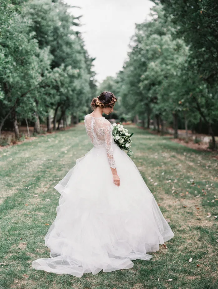 Esmeralda – Sareh Nouri Fall 2015 Collection. theweddingnotebook.com