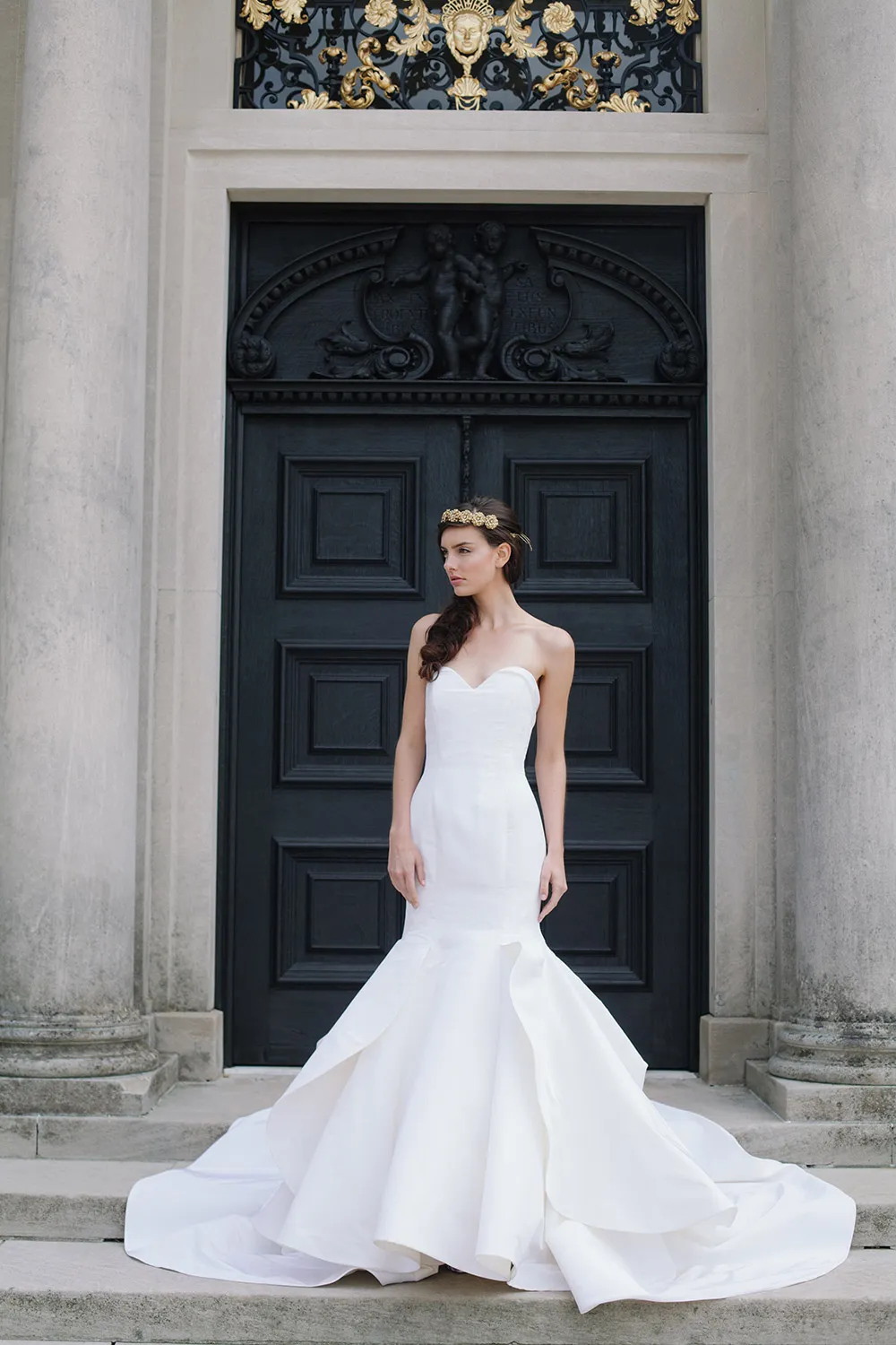 Artemis - Sareh Nouri Fall 2016 Collection. theweddingnotebook.com
