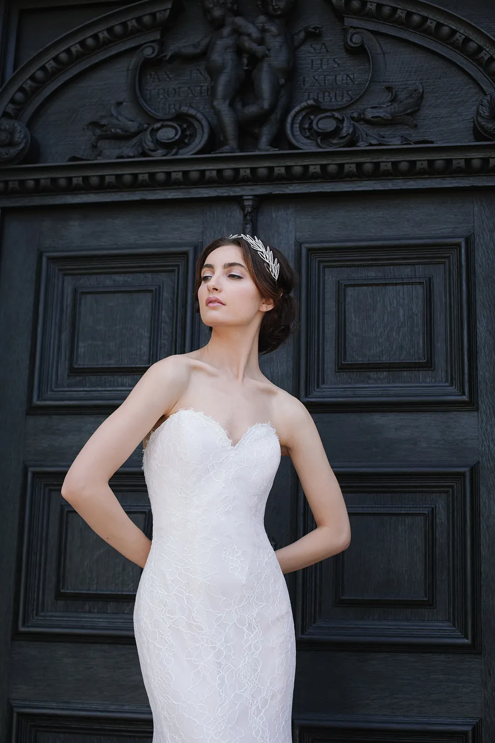 Ava - Sareh Nouri Fall 2016 Collection. theweddingnotebook.com