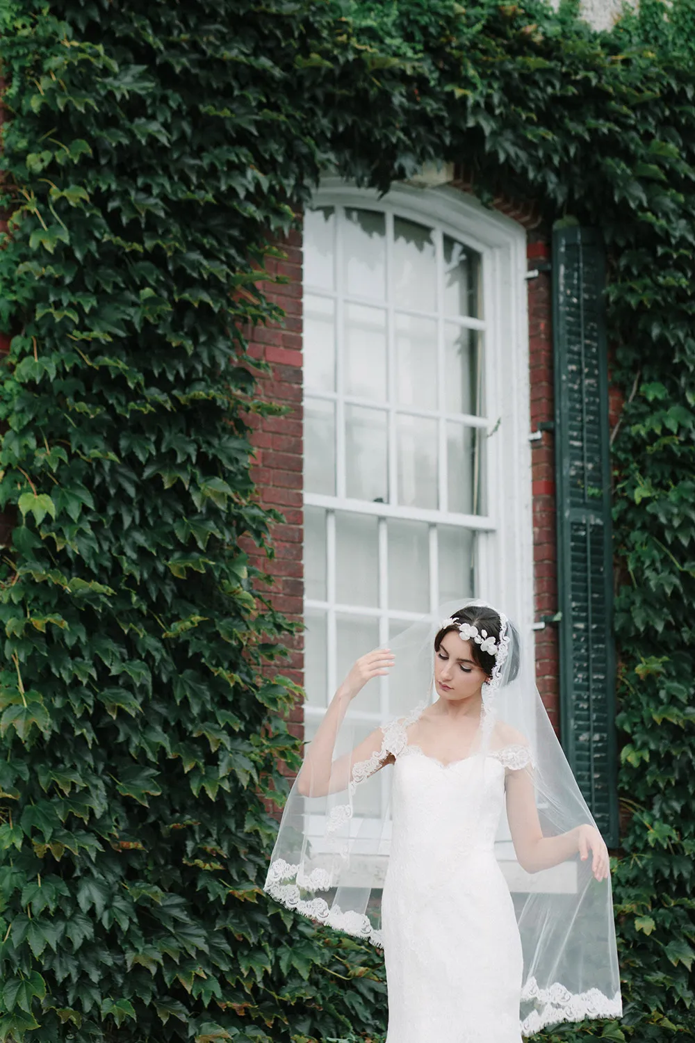 Jannan - Sareh Nouri Fall 2016 Collection. theweddingnotebook.com