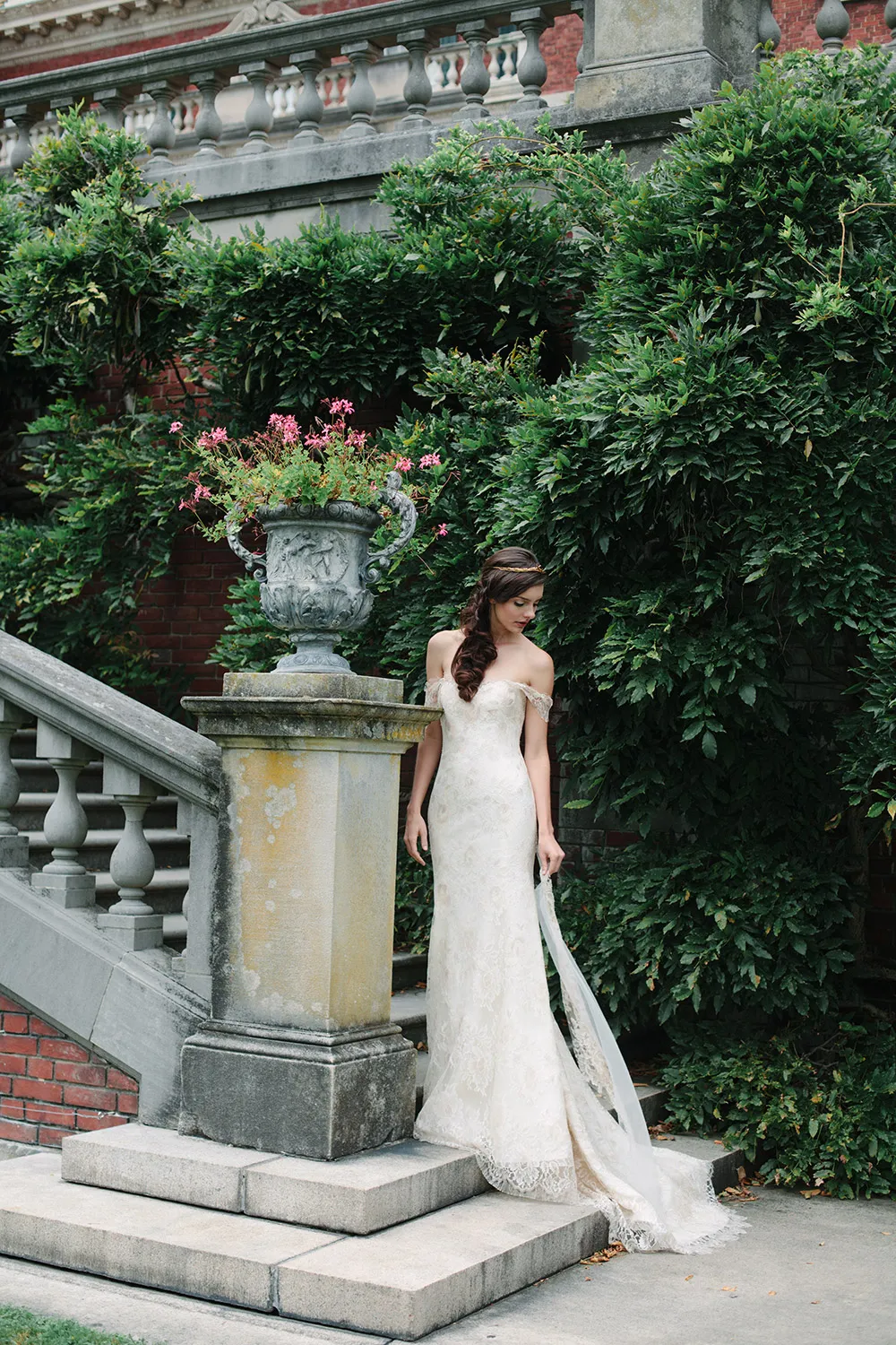 Tala - Sareh Nouri Fall 2016 Collection. theweddingnotebook.com