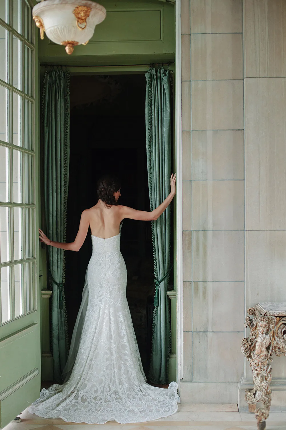 Zarin - Sareh Nouri Fall 2016 Collection. theweddingnotebook.com