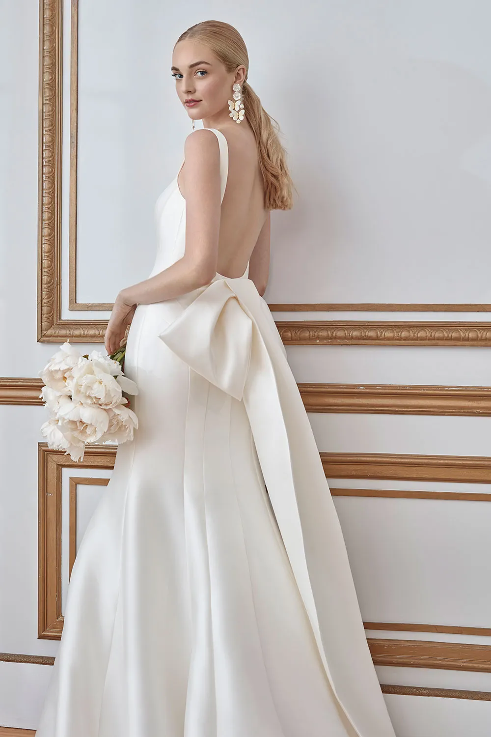Sareh Nouri New York Fall 2021 Collection. theweddingnotebook.com