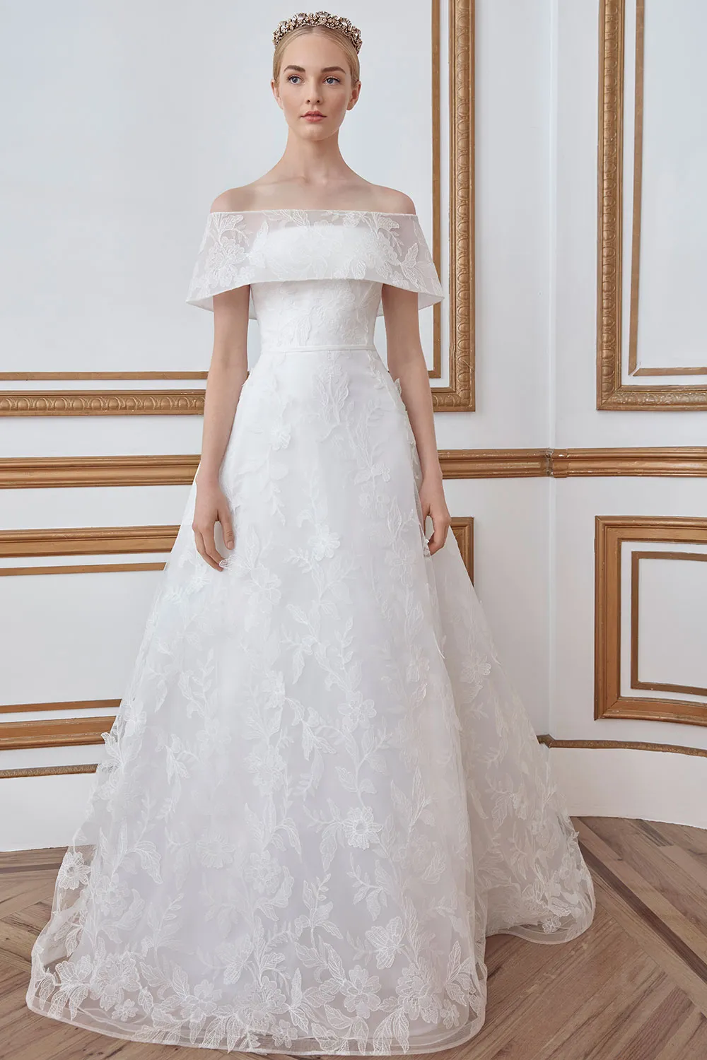 Sareh Nouri New York Fall 2021 Collection. theweddingnotebook.com