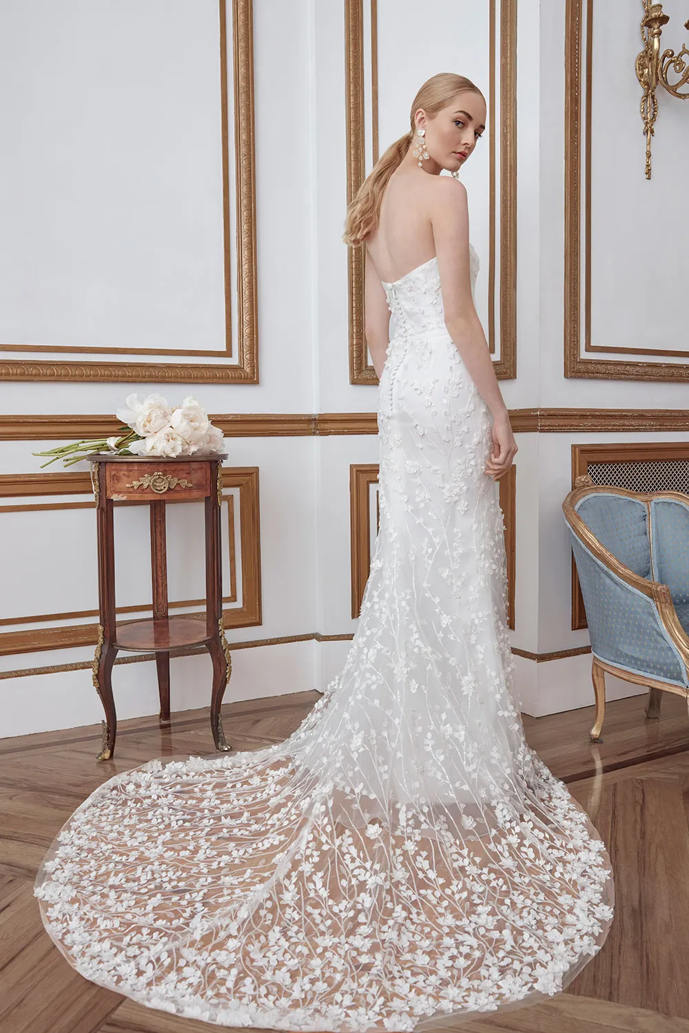 Sareh Nouri New York Fall 2021 Collection. theweddingnotebook.com