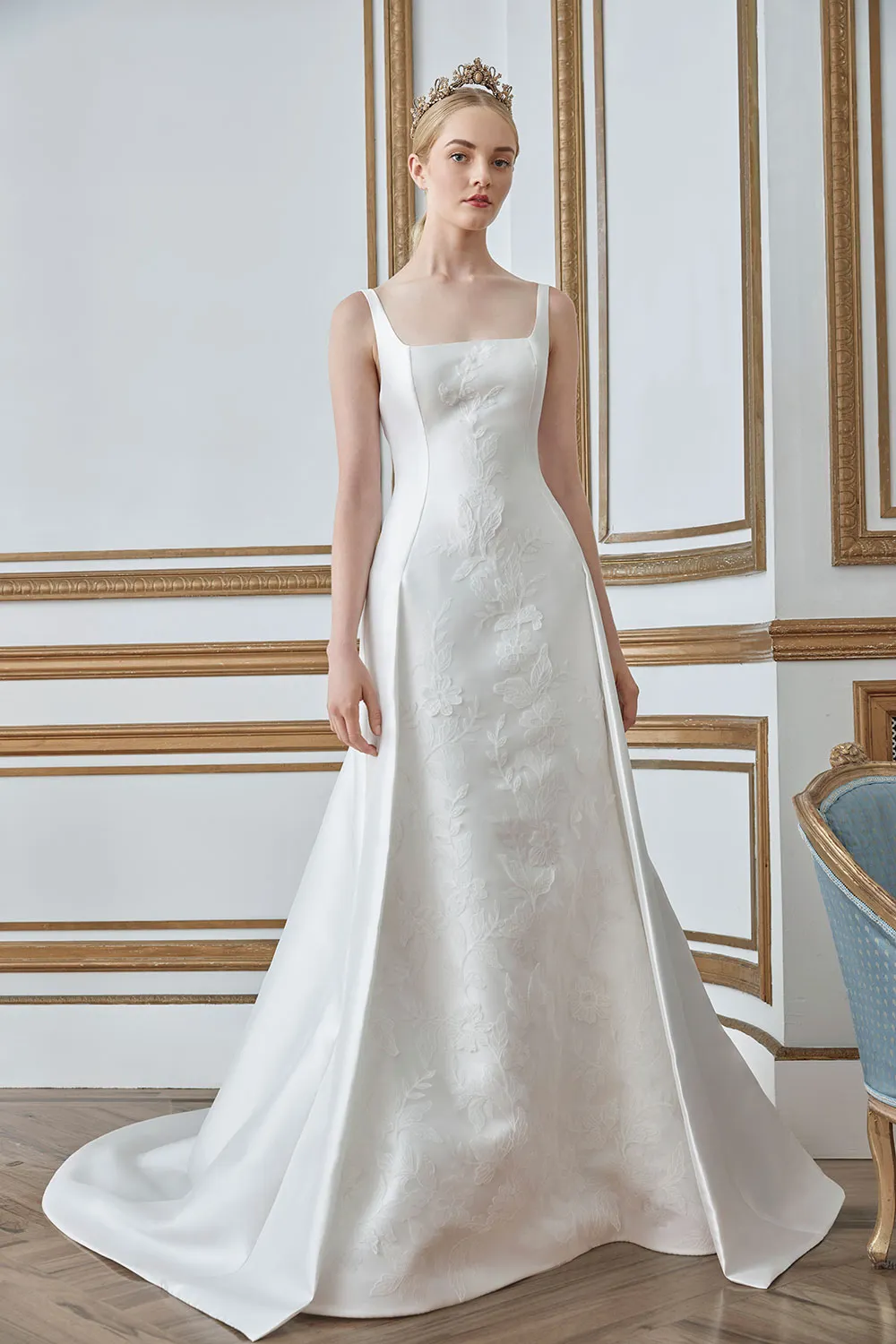 Sareh Nouri New York Fall 2021 Collection. theweddingnotebook.com