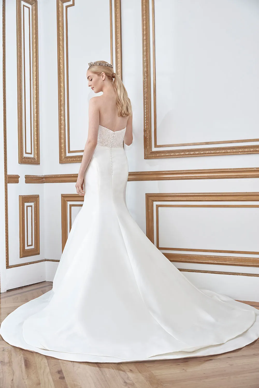 Sareh Nouri New York Fall 2021 Collection. theweddingnotebook.com