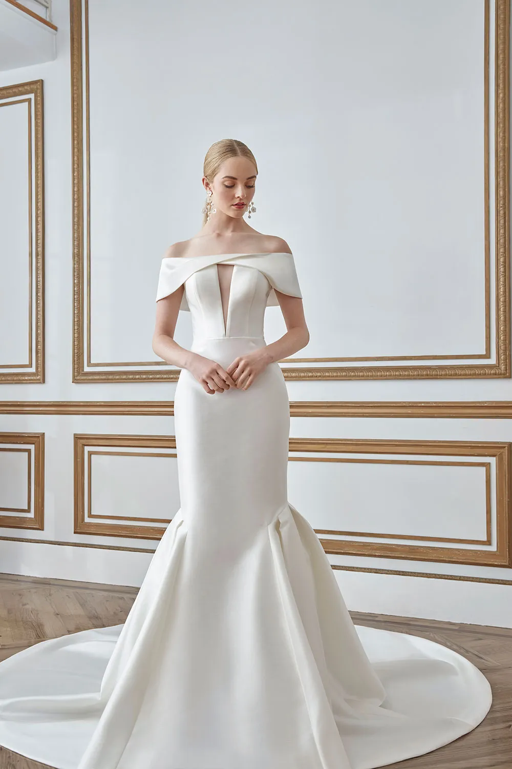 Sareh Nouri New York Fall 2021 Collection. theweddingnotebook.com